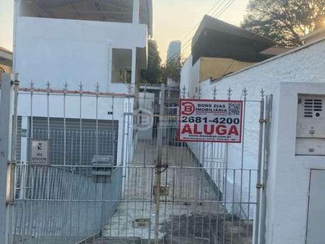 Casa Padrão para alugar na Penha de França, São Paulo - 3 dormitórios, Terraço!