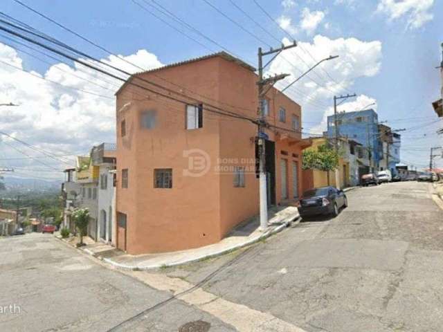 Casa com 4 Quartos e Salão Comercial  à Venda, Cangaíba