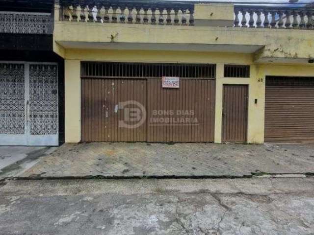 Casa à venda em Artur Alvim, São Paulo: 3 dormitórios, 2 banheiros, 2 garagens!