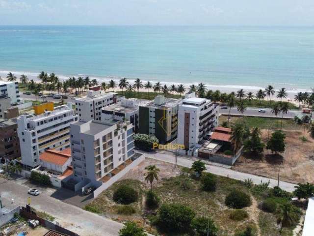 Flats térreo com área privativa em i a 150m da praia de Intermares - FL0226