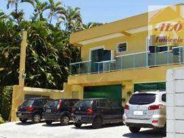 Sobrado com 10 dormitórios à venda, 800 m² por R$ 2.200.000,00 - Balneário Guarujá - Guarujá/SP