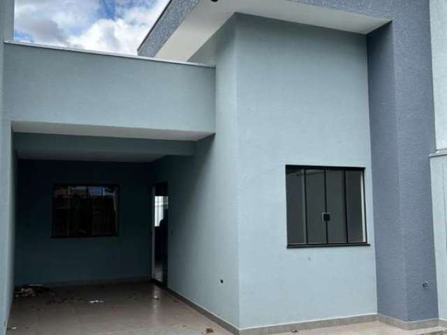 Casa à venda em Maringá, Parque Tarumã, com 3 quartos, com 70 m²