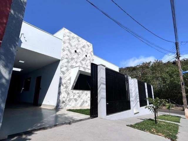 Casa à venda em Maringá, Jardim Copacabana, com 3 quartos, com 128 m²