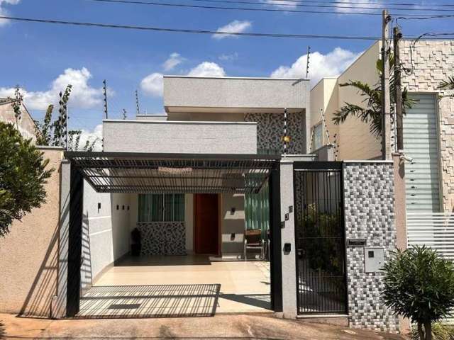 Casa à venda em Maringá, Jardim Pinheiros II, com 3 quartos, com 157 m²