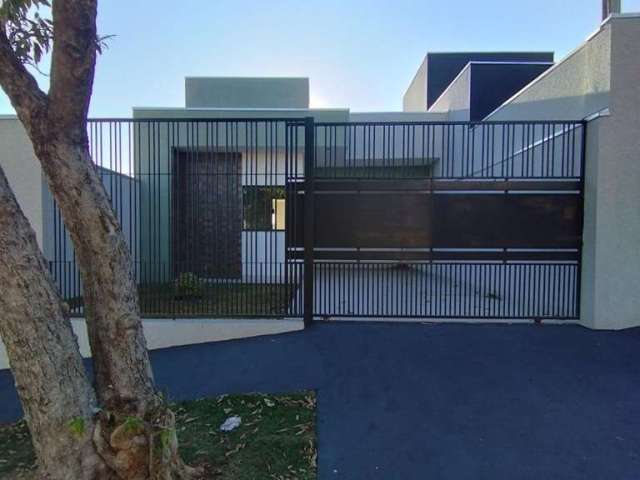 Casa à venda em Maringá, Parque Tarumã, com 3 quartos, com 74.22 m²