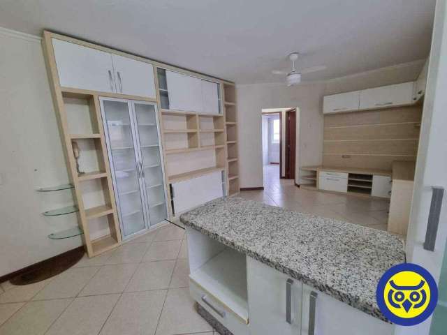 Apartamento 2 dormitórios (suíte), 2 vagas, á venda, perto do Supermercado Hippo, Centro, Fpolis