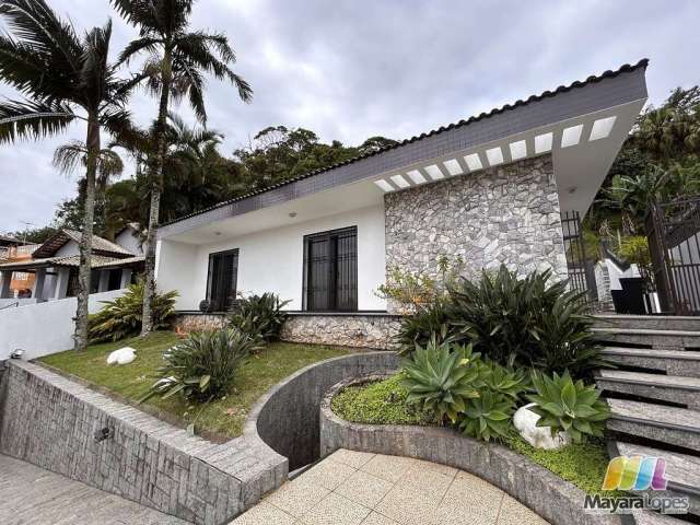 Casa alto padrão no centro histórico para alugar