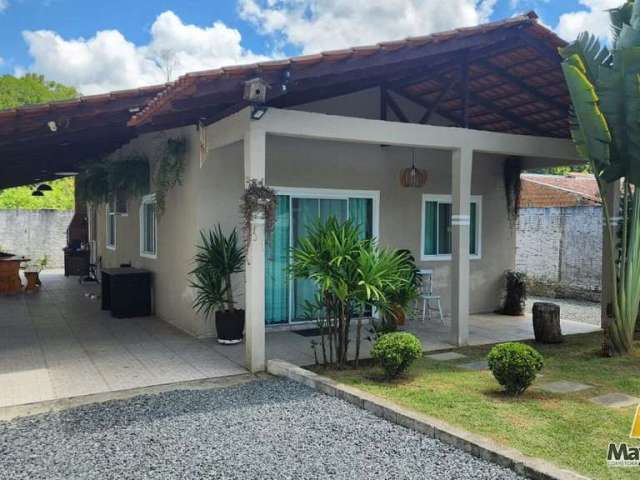 Casa com amplo terreno na tapera em são francisco do sul