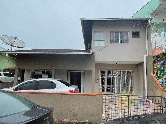 Casa com 3 dormitórios à venda, 200 m² por R$ 600.000,00 - Praia da Enseada - São Francisco do Sul/