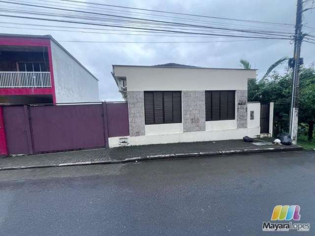 Casa para locação no centro de são francisco do sul,sc