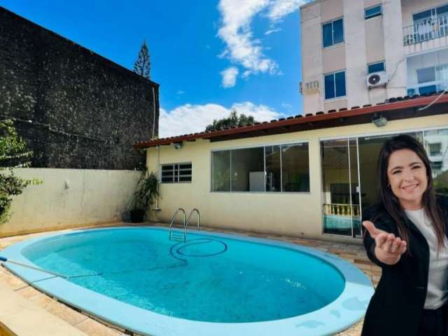 Casa com 4 quartos à venda na Rua Pedro Cunha, 828, Capoeiras, Florianópolis, 199 m2 por R$ 930.000