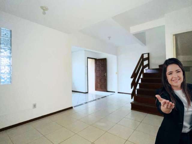 Casa com 4 quartos à venda na Rua Maria Oliveira, 532, Serraria, São José, 150 m2 por R$ 480.000