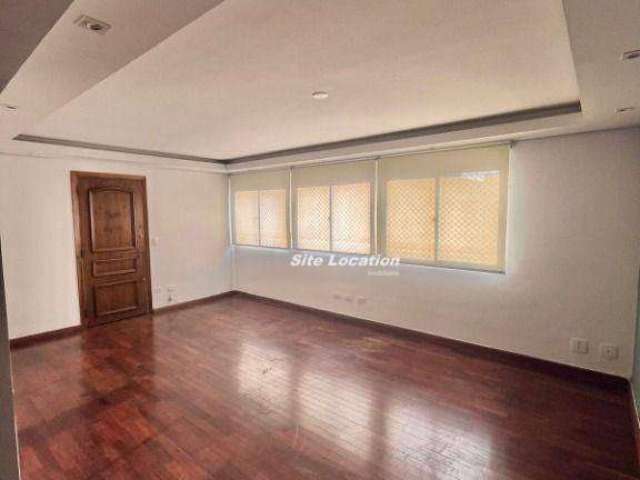 114750 Excelente Localização! Apartamento com 3 dormitórios, sendo 1 suíte.