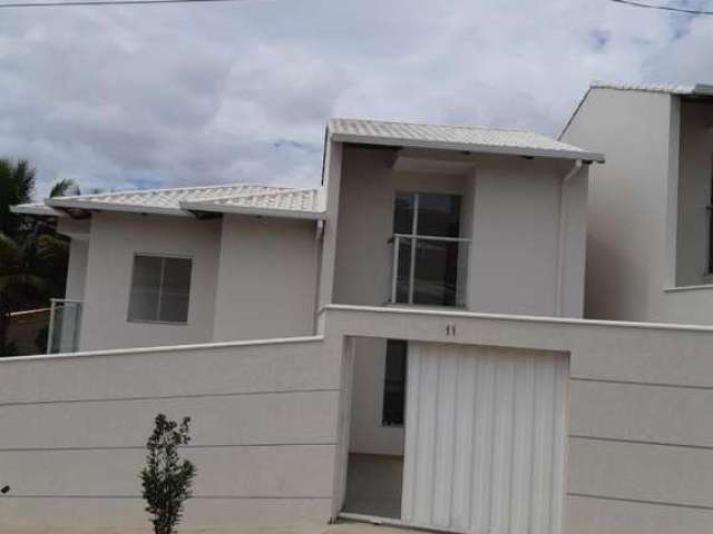 Casa para Venda em Ibirité, Jardim das Flores, 3 dormitórios, 2 banheiros, 2 vagas