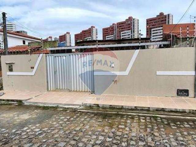 VENDO Linda Casa de 3/4 com 129m² em Cidade Verde