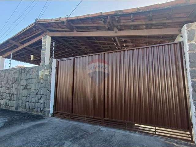 Linda Casa à venda em Monte Castelo