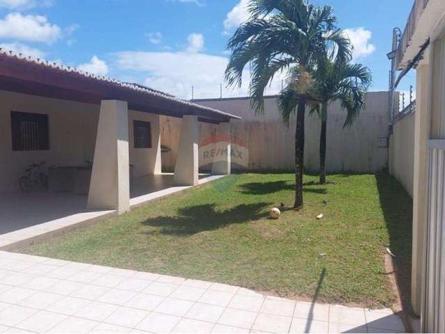 Casa Residencial para Locação em Candelária - Mobiliada com Piscina