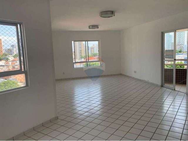 Apart. em Tirol de 133,50m² com 3/4 sendo 1 suíte e 1 suíte reversível