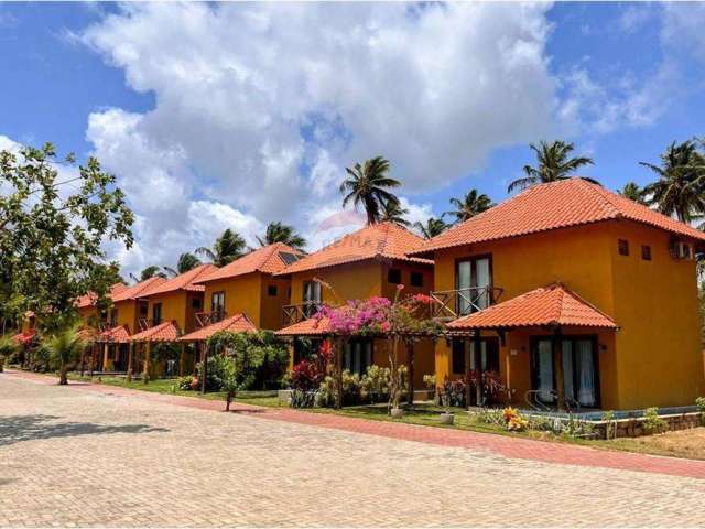 Casa mobiliada de 3 quartos a venda em condomínio beira mar