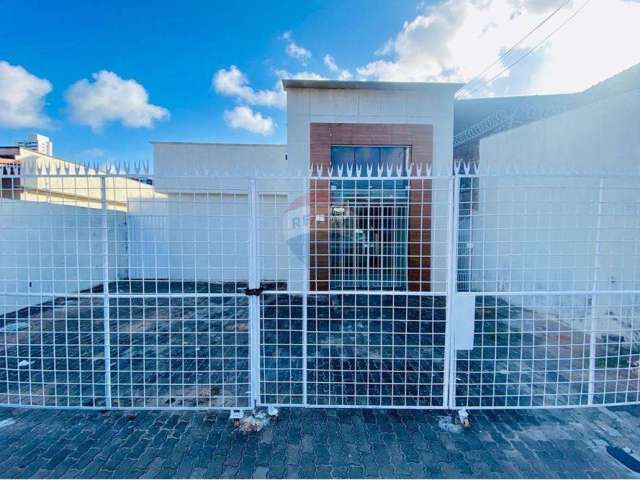 Casa Comercial para ALUGAR com 6/4 em Lagoa Nova