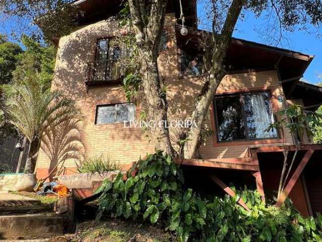 Casa com 2 quartos à venda na Servidão Aparício Sinfronio Pereira, 204, Rio Tavares, Florianópolis por R$ 1.300.000