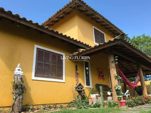 Casa com 3 quartos à venda na Travessa da Liberdade, 628, Campeche, Florianópolis por R$ 1.790.000