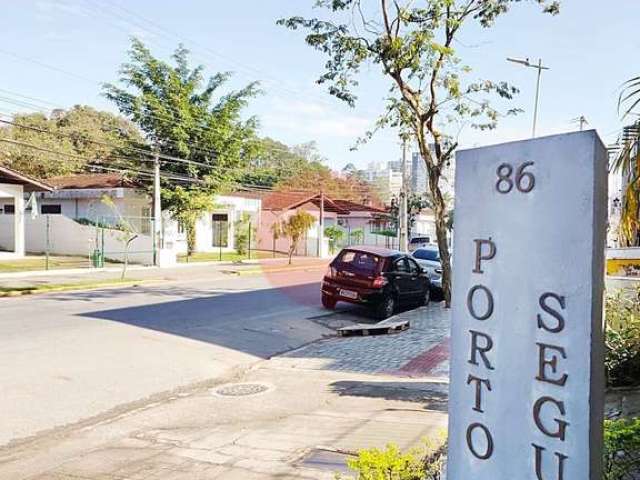 Apartamento no Edifício Porto Seguro, Centro de Joinville-SC.