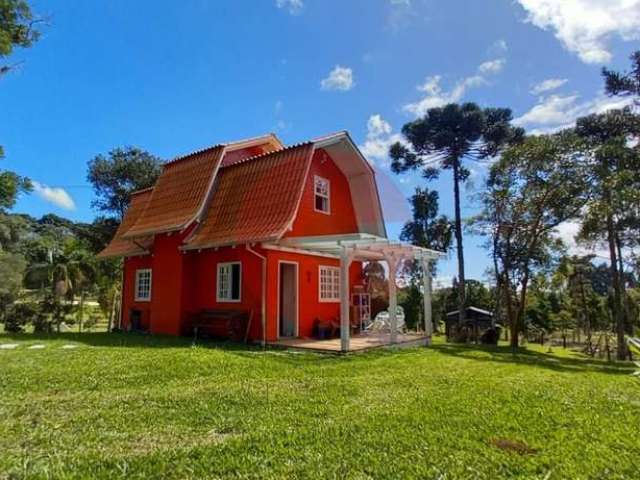 Terreno escriturado, com entrada particular!  'Explore o Paraíso Verde: Refúgio na Área do Avenquinha, Campo Alegre, SC! 