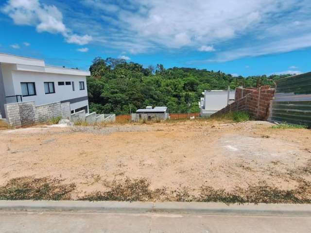 Terreno à venda no Abrantes, Camaçari  por R$ 380.000