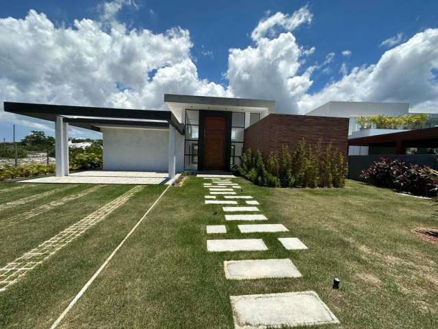 Casa em condomínio fechado com 3 quartos à venda na Praia de Busca Vida, Camaçari  por R$ 2.600.000