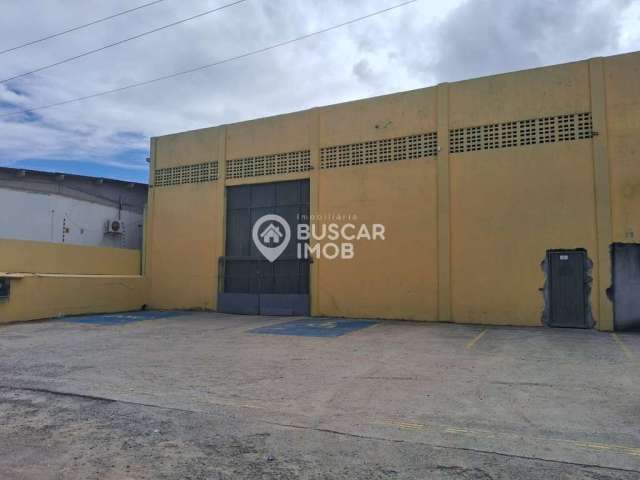 Barracão / Galpão / Depósito para alugar no Recreio Ipitanga, Lauro de Freitas  por R$ 12.000