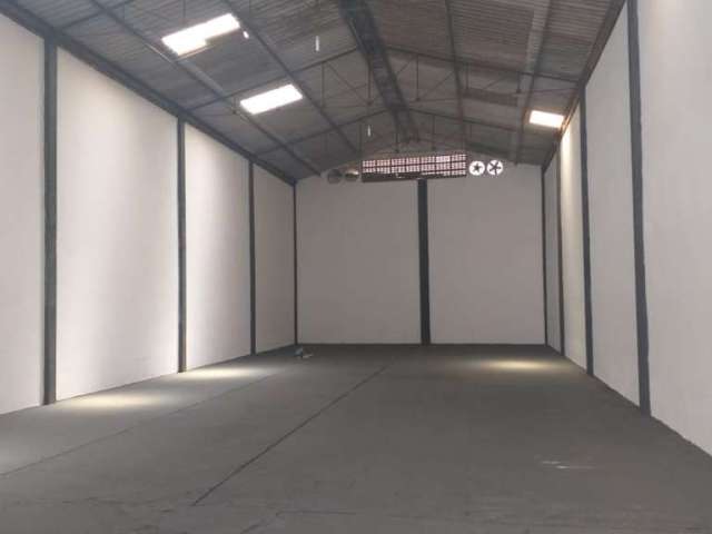 Barracão / Galpão / Depósito para alugar no Pitangueiras, Lauro de Freitas , 450 m2 por R$ 7.000