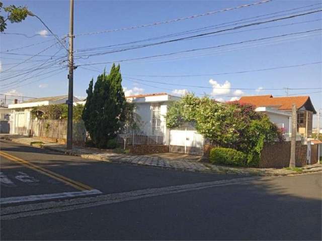 Casa com 3 quartos à venda em Jardim Santa Rosália - SP