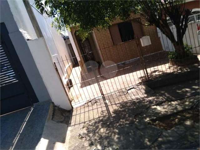 Casa térrea com 4 quartos à venda em Jardim Simus - SP