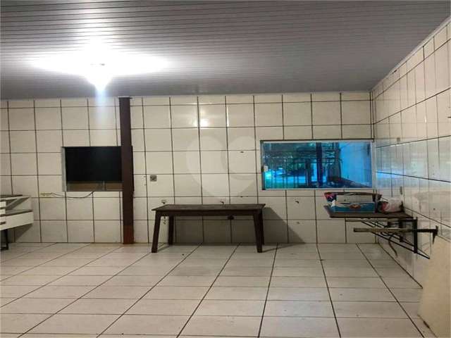 Sobrado com 3 quartos à venda em Jardim Santa Bárbara - SP