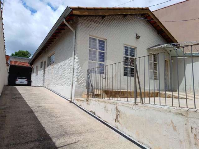 Casa com 3 quartos à venda em Jardim Simus - SP