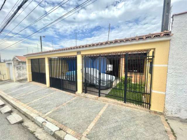 Casa com 3 quartos à venda em Parque Bela Vista - SP