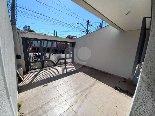 Casa com 3 quartos à venda em Jardim Saira - SP