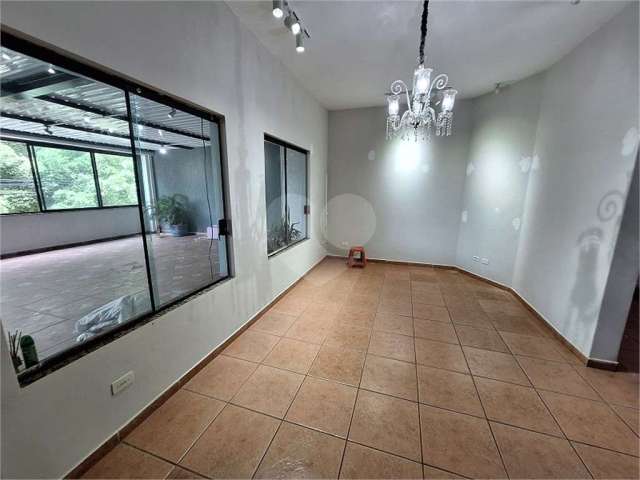 Casa com 3 quartos à venda ou para locação em Jardim Zulmira - SP