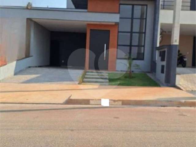 Condomínio com 3 quartos à venda em Wanel Ville - SP