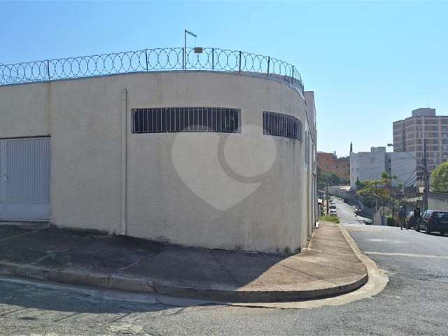 Casa com 5 quartos à venda em Vila Barão - SP