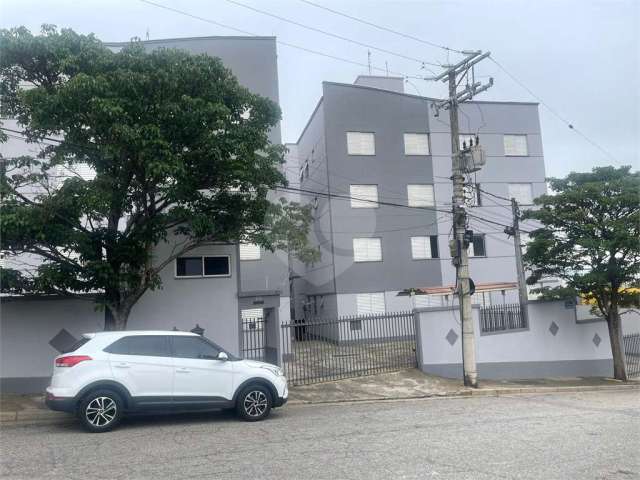 Apartamento com 3 quartos à venda ou para locação em Vila Carvalho - SP