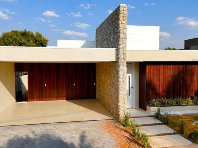 Casa para Venda em Brasília, Setor Habitacional Jardim Botânico, 3 dormitórios, 2 suítes, 4 banheiros, 4 vagas