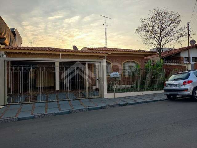 Casa com 3 quartos à venda no Jardim Brasil, São Carlos , 264 m2 por R$ 745.000