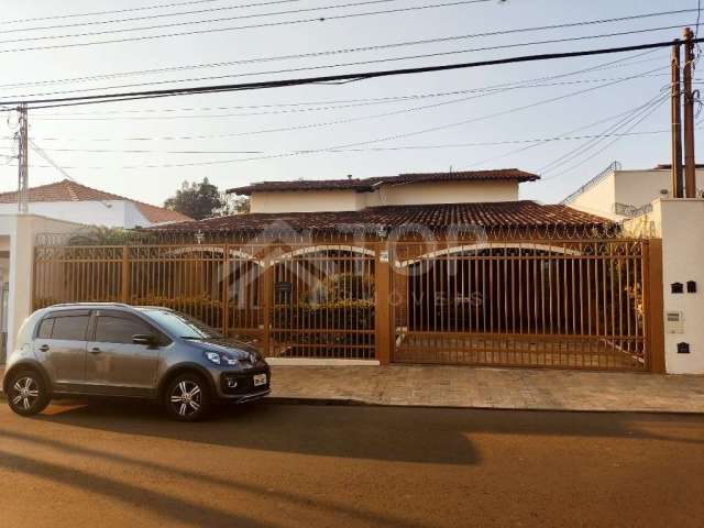 Casa com 5 quartos à venda no Centro, São Carlos , 370 m2 por R$ 958.000