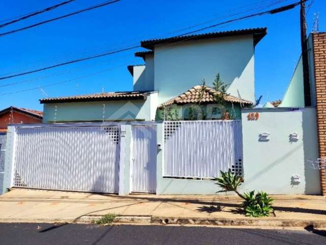 Casa com 3 quartos à venda no Parque dos Timburis, São Carlos , 171 m2 por R$ 800.000