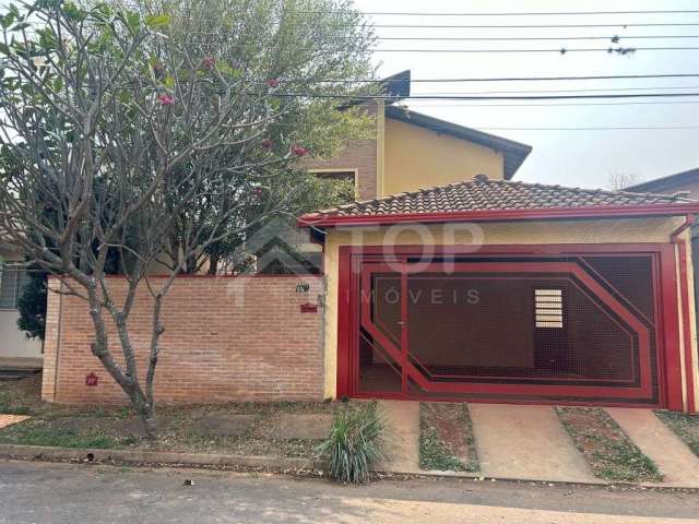 Casa em condomínio fechado com 3 quartos à venda no Residencial Parati, São Carlos , 179 m2 por R$ 750.000