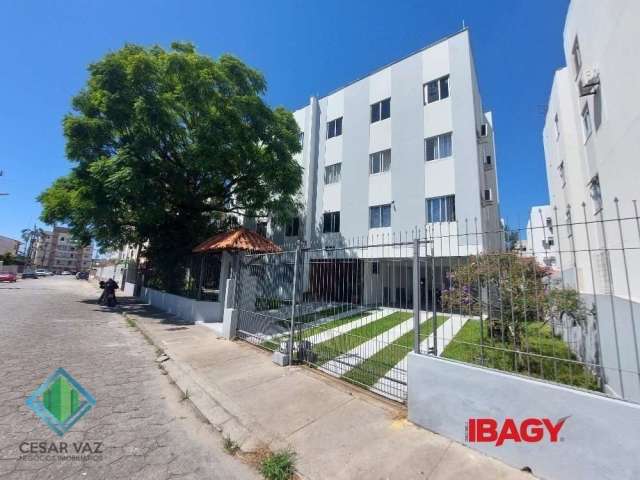 Apartamento com 3 quartos à venda na Rua João Nilo Morfim, 91, Nossa Senhora do Rosário, São José, 61 m2 por R$ 260.000