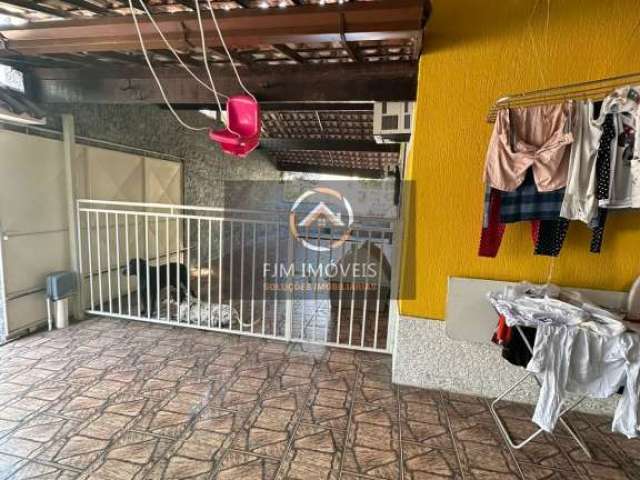 Casa de Condomínio em Arsenal  -  São Gonçalo