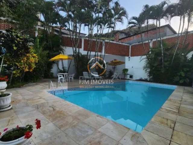 Casa de Condomínio em São Francisco, Niterói: 180m², 4 dormitórios, 1 suíte, 4 banheiros - venda por R$780.000